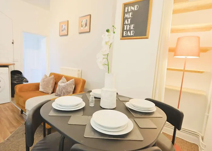 Lovely One Bedroom Flat In St Michael's Hill Апартаменти *